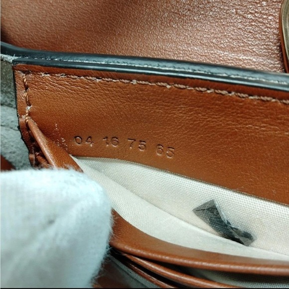 Chloe Faye Leather crossbody bag - Picture 7 of 11